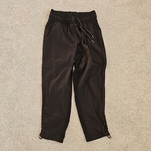 Lululemom Cropped Jogger